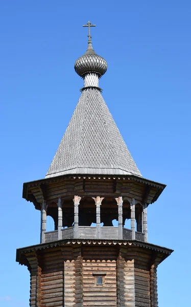 Church of the Intercession in the style of Russian wooden architecture. — Stock Photo, Image