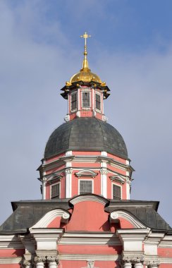 Alexander Nevsky Lavra duyuru Kilisesi.