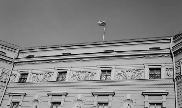 Pátio do Castelo de Mikhailovsky . — Fotografia de Stock