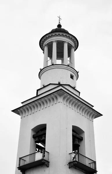 教会的圣亚历山大 · 涅夫斯基在乌斯季-伊佐拉. — 图库照片