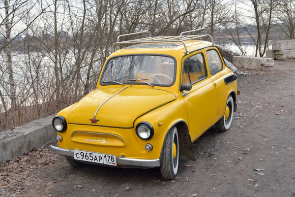 Zaz-965 zaporozhets - sowjetischer Kleinwagen aus den 1960er Jahren. — Stockfoto