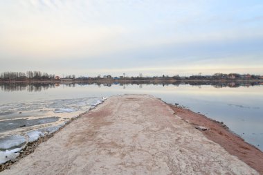 neva Nehri manzarası.