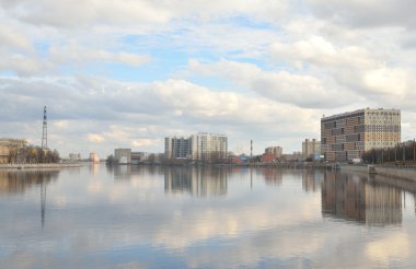 Neva Nehri St. Petersburg görünümünü.