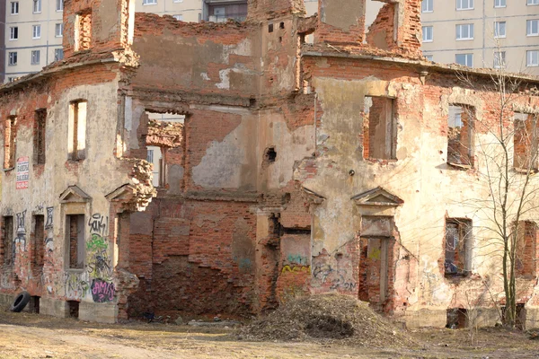 Ruinen des Fischereiunternehmens zotov. — Stockfoto