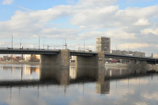 在圣彼得堡尔斯基大桥. — 图库照片
