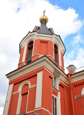 Kilise Kolpino yükseliş.