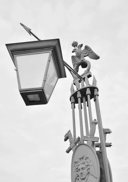 Straat lamp in de oude stijl. — Stockfoto