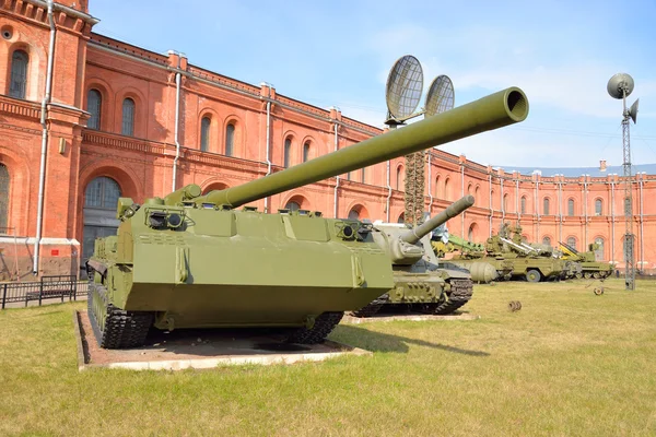 203 mm self-propelled cannon 2S7 Peony. — Stock Photo, Image