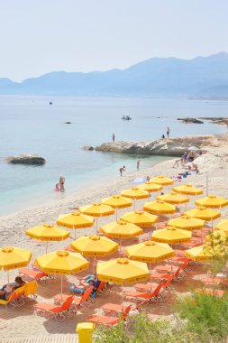 Sarantaris köyünde plaj, belediye bölümü Hersonissos.