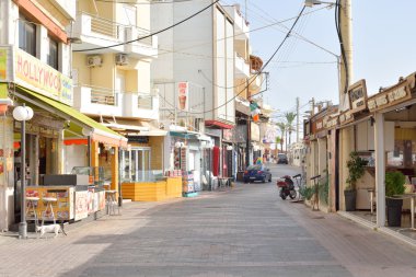 Hersonissos sokakta.