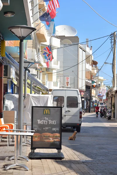 Straat in Hersonissos. — Stockfoto