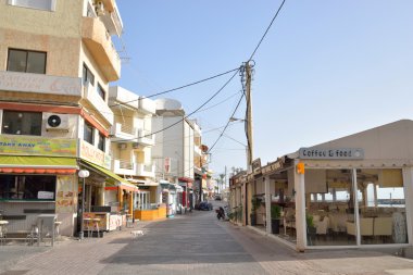 Hersonissos sokakta.