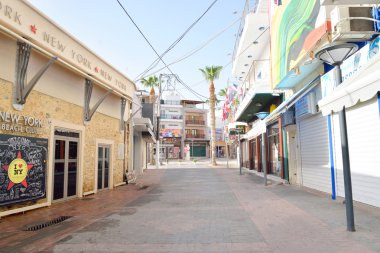 Hersonissos sokakta.