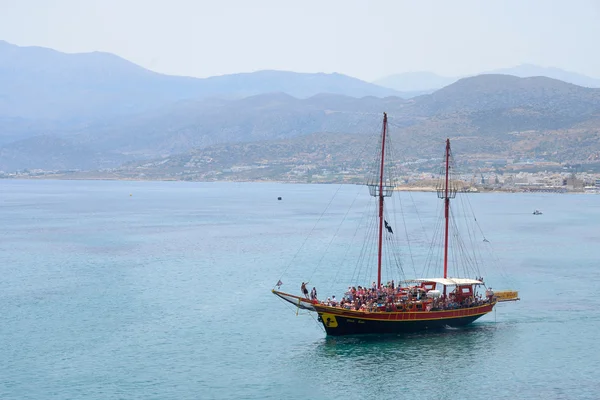 Girit Denizi 'nde Yat.