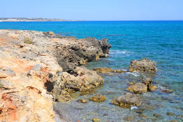 Rocks on the coast of Cretan Sea. — Stock Photo, Image