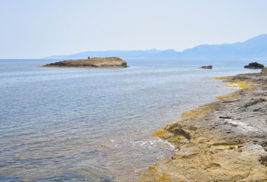 Cretan sahil deniz buzlu.