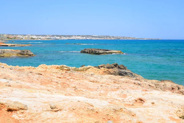 Rochers sur la côte de la mer de Crète . — Photo