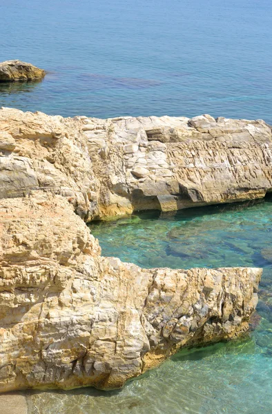 Rocas en la costa del mar de Creta . —  Fotos de Stock