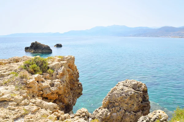 Rocas en la costa del mar de Creta . — Foto de Stock