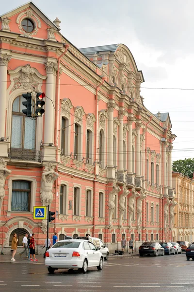 Widok pałacu Biełosielskich-Biełozierskich. — Zdjęcie stockowe