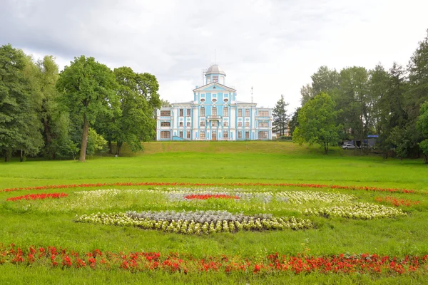 Vorontsov-paleis of Novoznamenka. — Stockfoto