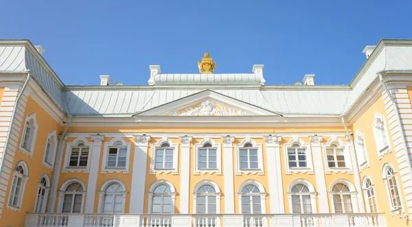 Fragmento del Palacio de Gran Peterhof . — Foto de Stock