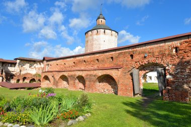 Kale Kirillo Belozersky kule manastır gündüz.