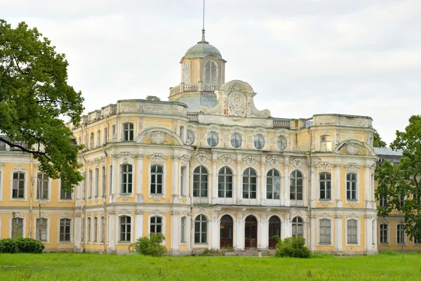 Barokní palác v panství Znamenka. — Stock fotografie