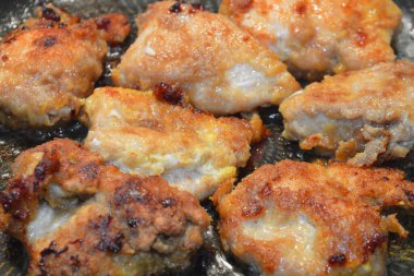 Ekmekli tavuk filetosu, arka plan olarak kullanılabilir..