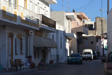 modern kefalos kesiminde sokak