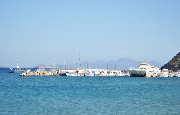 View of port in Kefalos — Stock Photo, Image