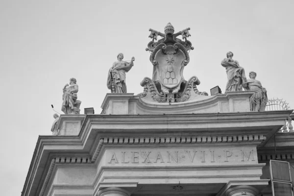 Fragment of St. Peter's Cathedral — Stock Photo, Image