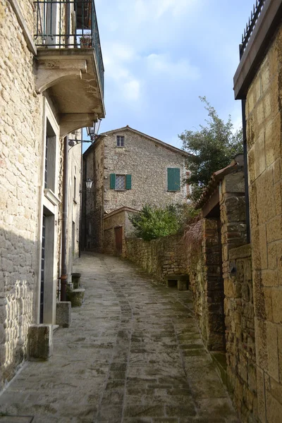 Calle estrecha medieval — Foto de Stock