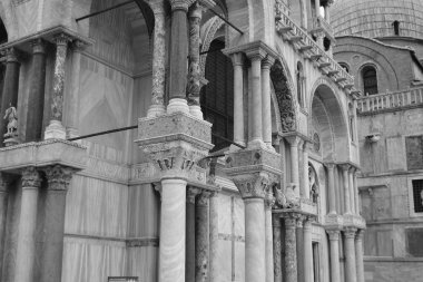 Basilica di San Marco sütunlarının