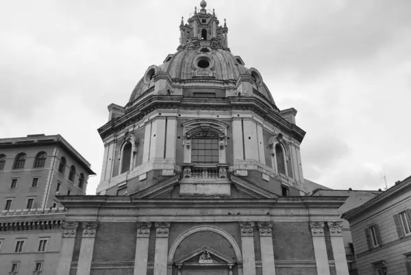 Kathedrale im Zentrum von Rom. — Stockfoto