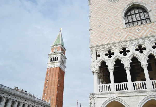 Venetië klokkentoren — Stockfoto