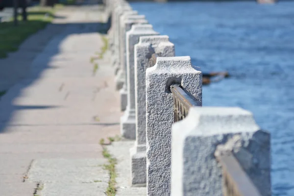 Çitin set Fontanka Nehri'nin of — Stok fotoğraf