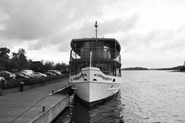 Embarcação de recreio no porto de Lappeenranta . — Fotografia de Stock