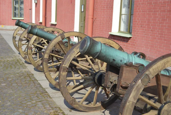 Staré dělostřeleckých baterií — Stock fotografie