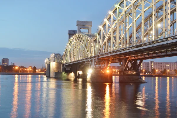 Finlandiya demiryolu Köprüsü, gece