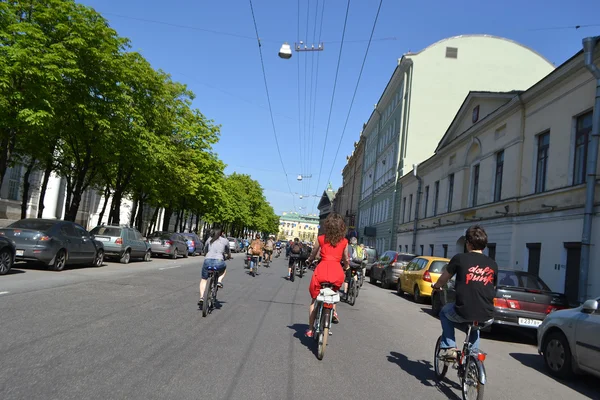 Cycle race on street of St.Petersburg. — Stock Photo, Image