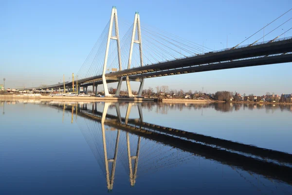 Puente Cable-Stayed en San Petersburgo — Foto de Stock