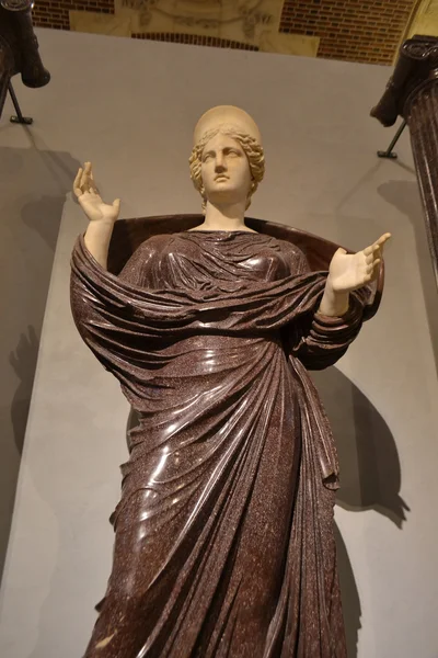 Antike römische Statue im Raster — Stockfoto