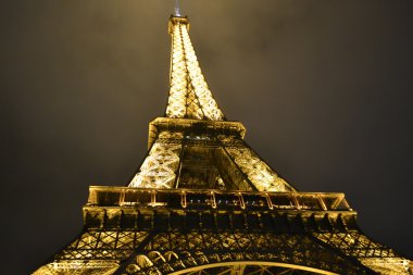 Eyfel Kulesi, gece