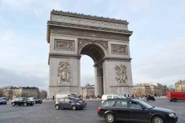 Zafer Takı, Paris.