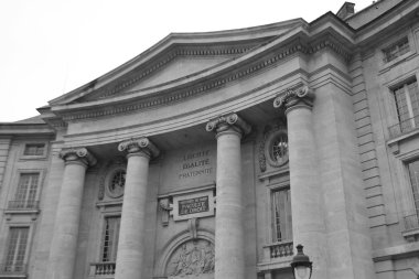 Klasik stilde eski bina