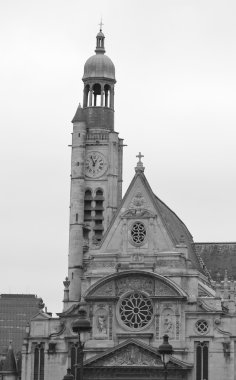 Gotik tarzı eski kilise.