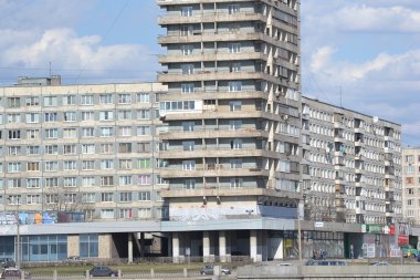 st. petersburg eteklerinde inşa.