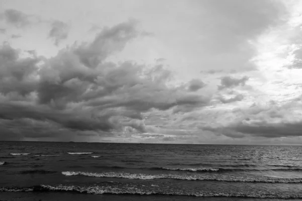 Ostsee bei trübem Tag. — Stockfoto