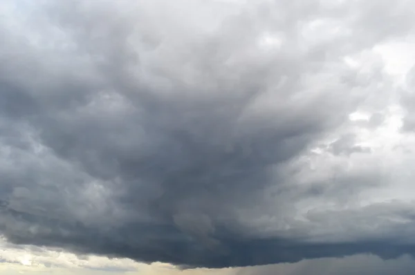 Gewitterwolken. — Stockfoto